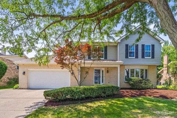 $700,000 | 2277 Ridgewood Road, Lisle, IL 60532