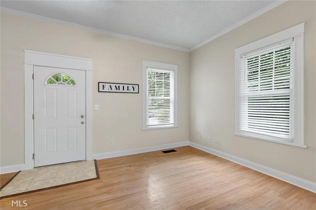 1450 Graham Street Southwest Atlanta, GA 30310 - Photo 4 of 23