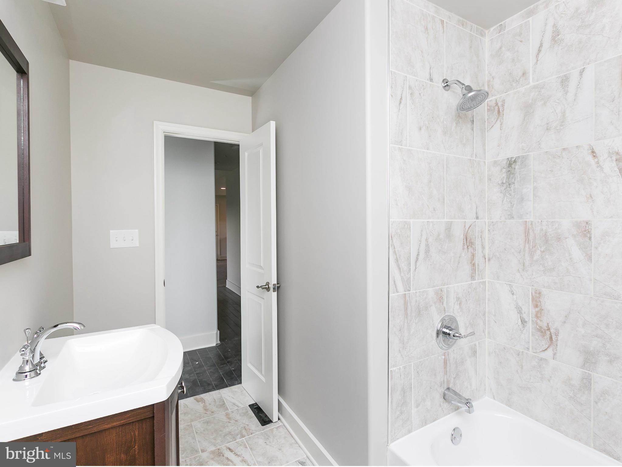 2820 Mayberry Road Westminster, MD 21158 - Photo 10 of 30 Hall Bath