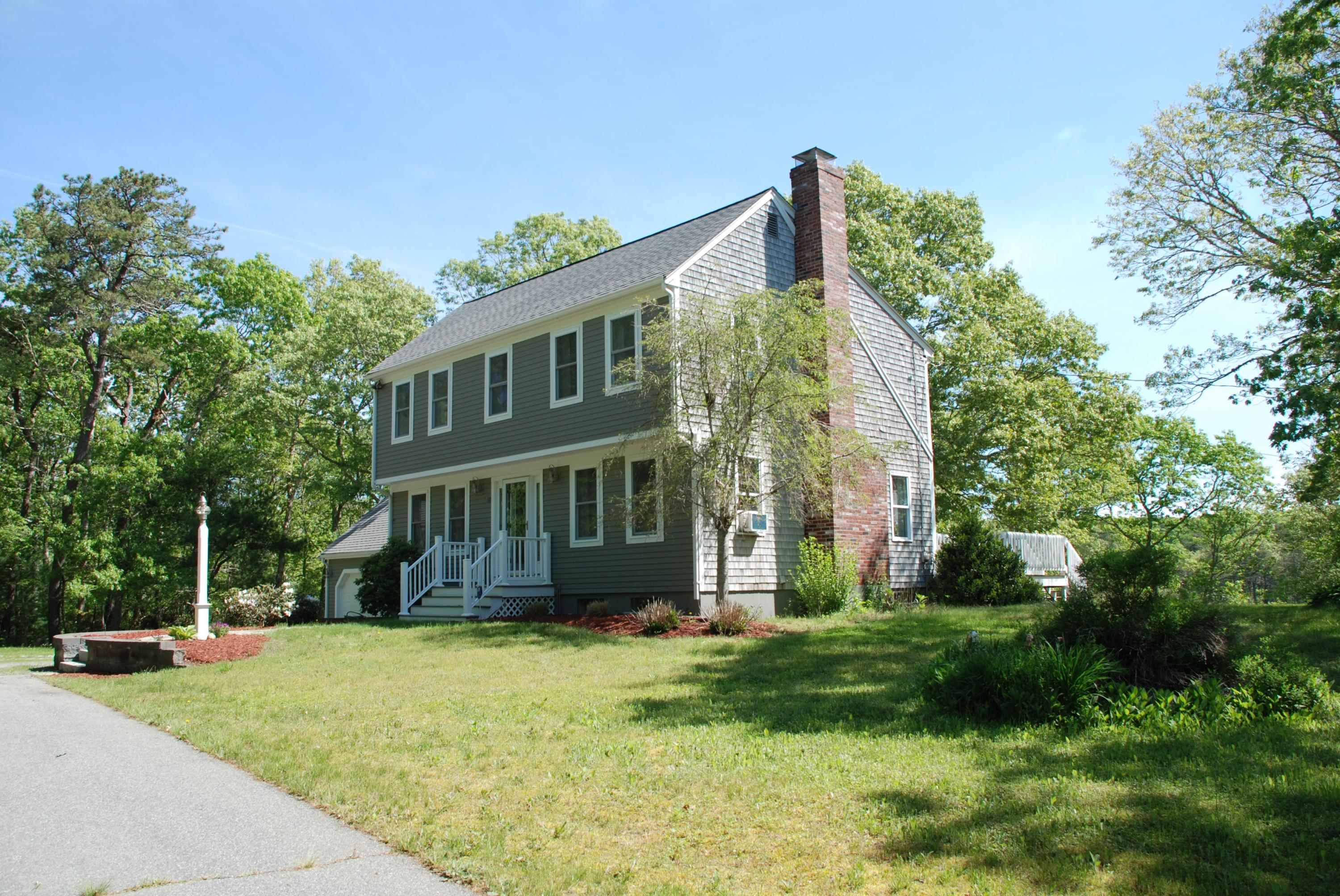 39 Arnold Road Forestdale, MA 02644 - Photo 2 of 30 DSC_0087