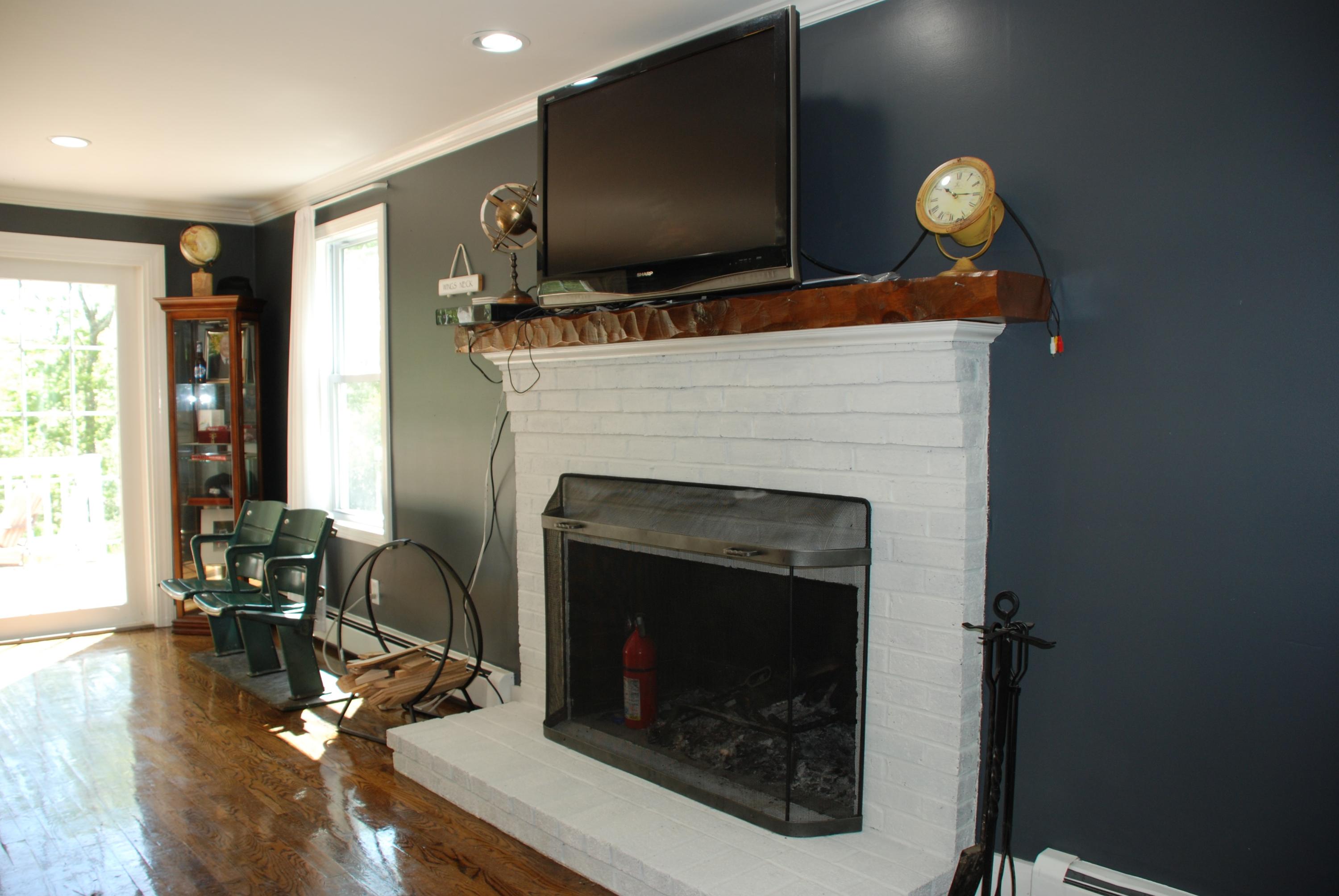 39 Arnold Road Forestdale, MA 02644 - Photo 6 of 30 DSC_0093