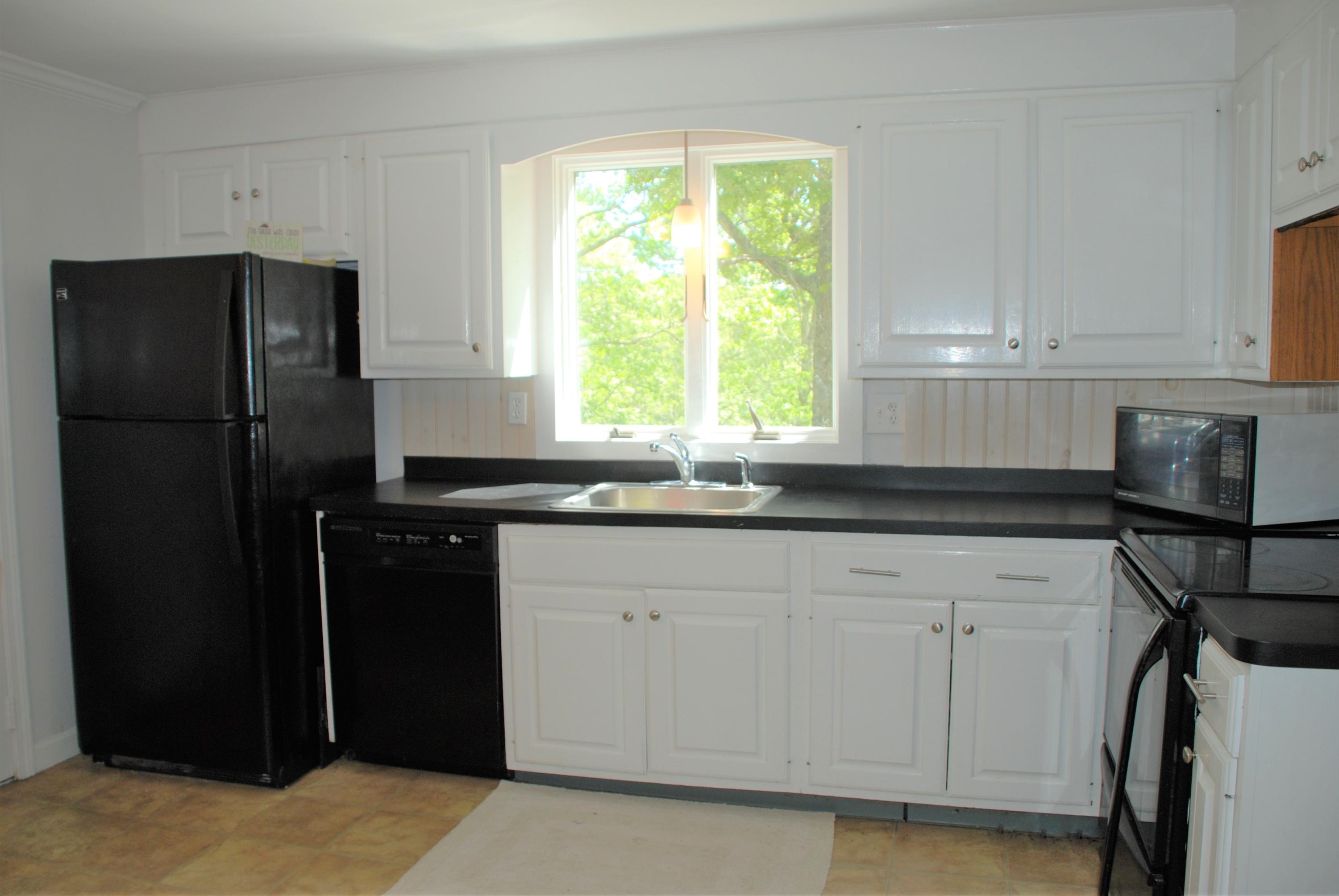 39 Arnold Road Forestdale, MA 02644 - Photo 10 of 30 DSC_0102