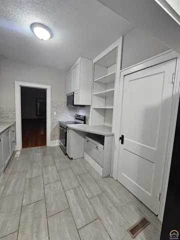 $150,000 | 1304 Chestnut Street, Emporia, KS 66801