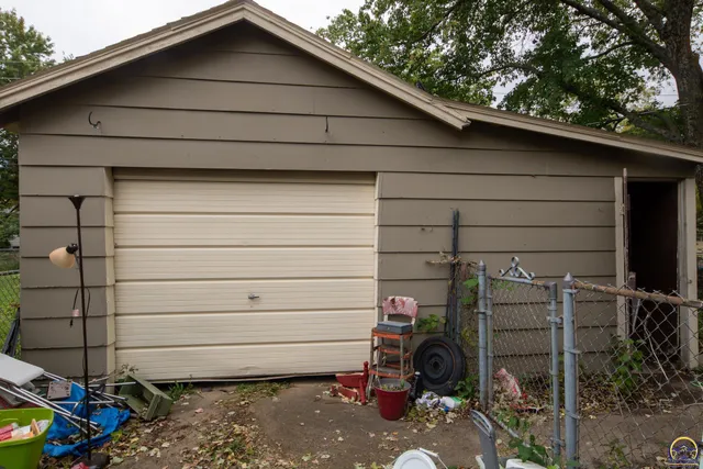 $150,000 | 1304 Chestnut Street, Emporia, KS 66801