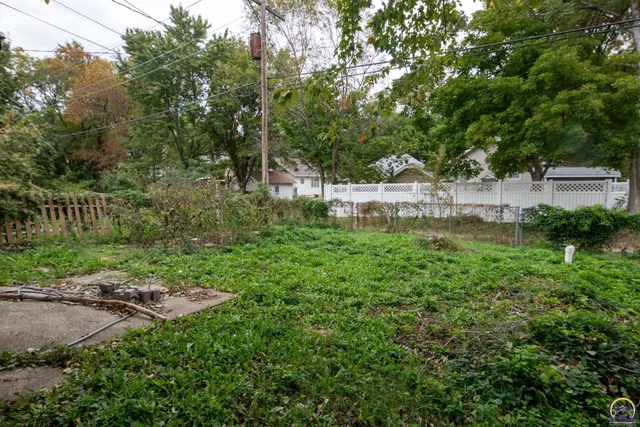 $150,000 | 1304 Chestnut Street, Emporia, KS 66801