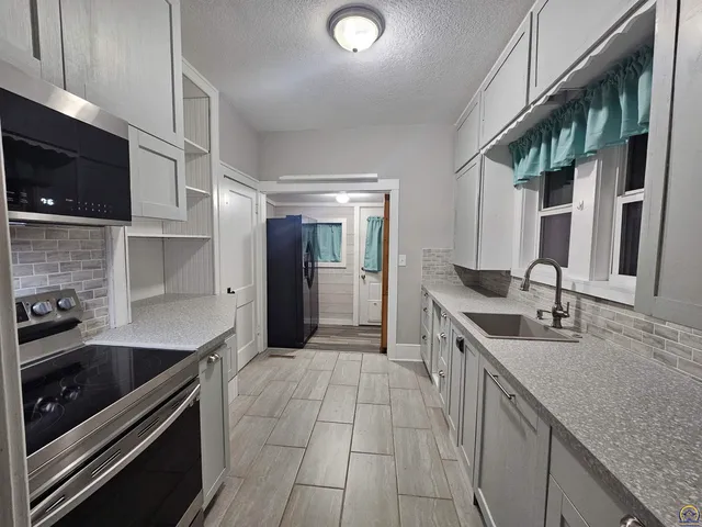 $150,000 | 1304 Chestnut Street, Emporia, KS 66801