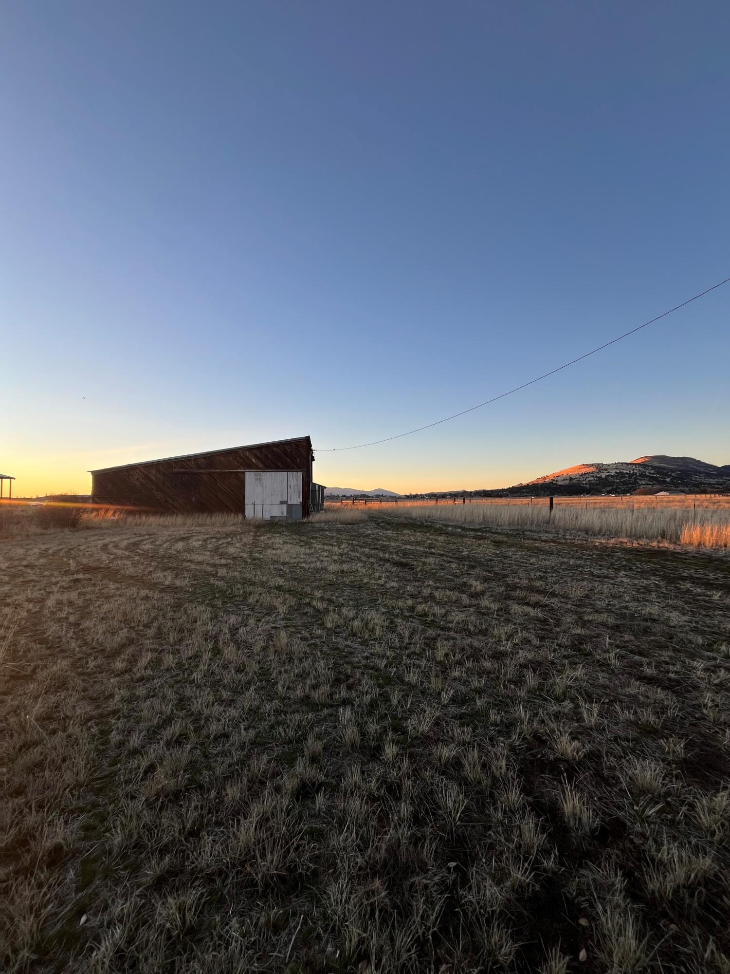 4920 Reeder Road Klamath Falls, OR 97603 - Photo 2 of 3 r2