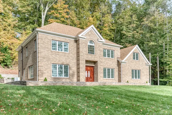 $939,900 | 171 Oregon Road, Meriden, CT 06451