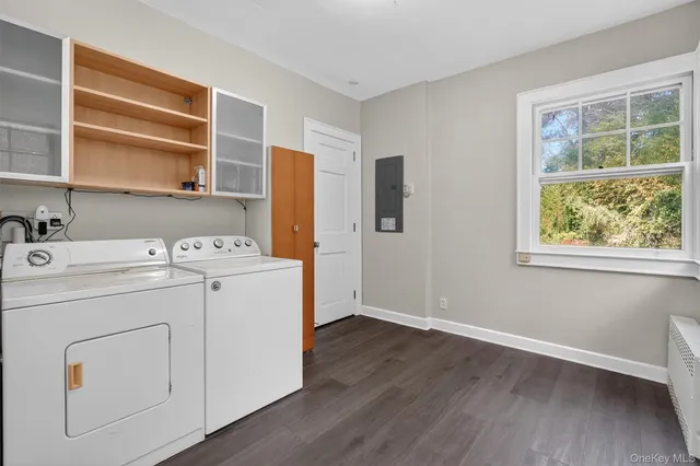 a view of utility room with washer and dryer