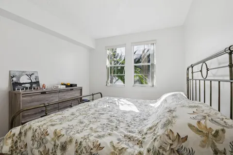 $300,000 | 533 Northeast 3rd Avenue, Unit 321, Fort Lauderdale, FL 33301