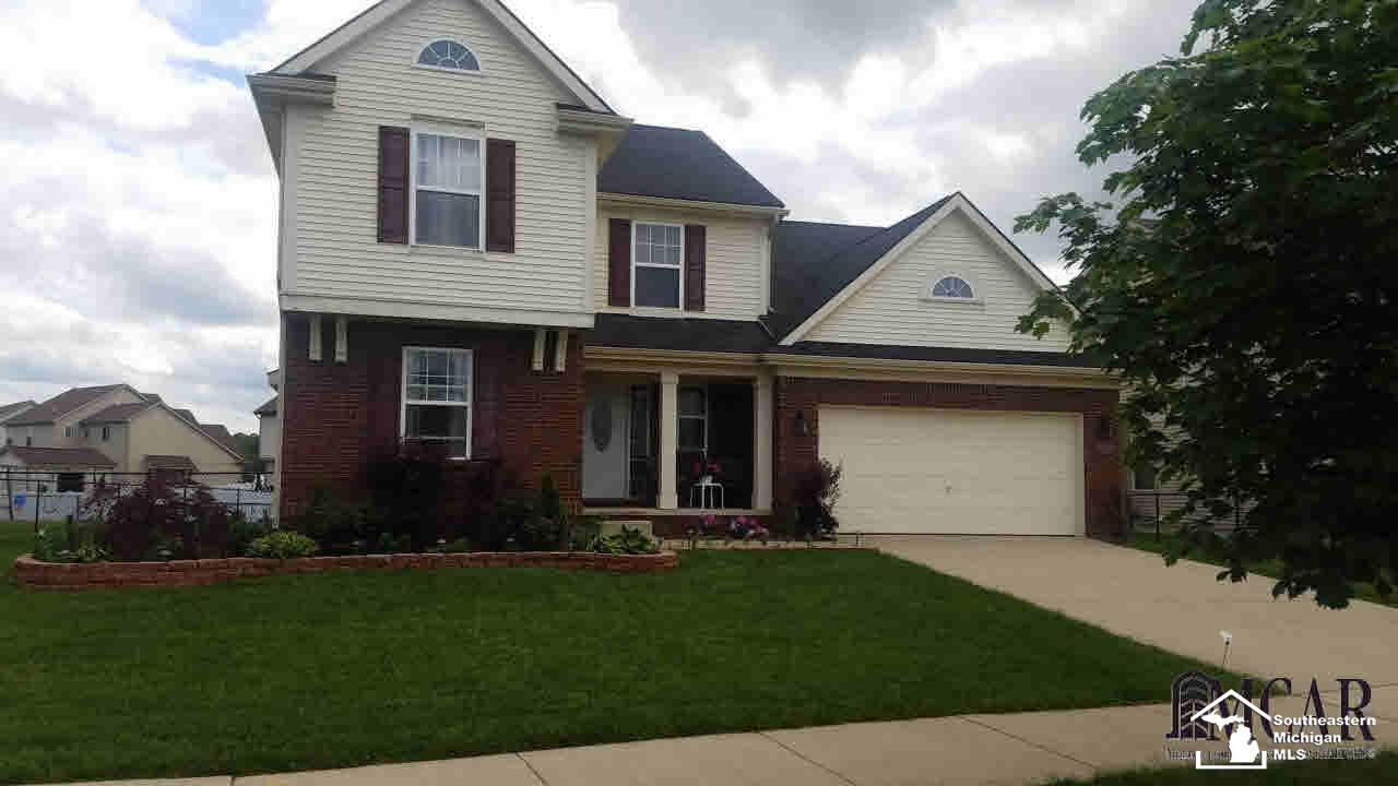 9263 Maple Ridge Drive Newport, MI 48166 - Photo 2 of 26 21300836-1.JPG