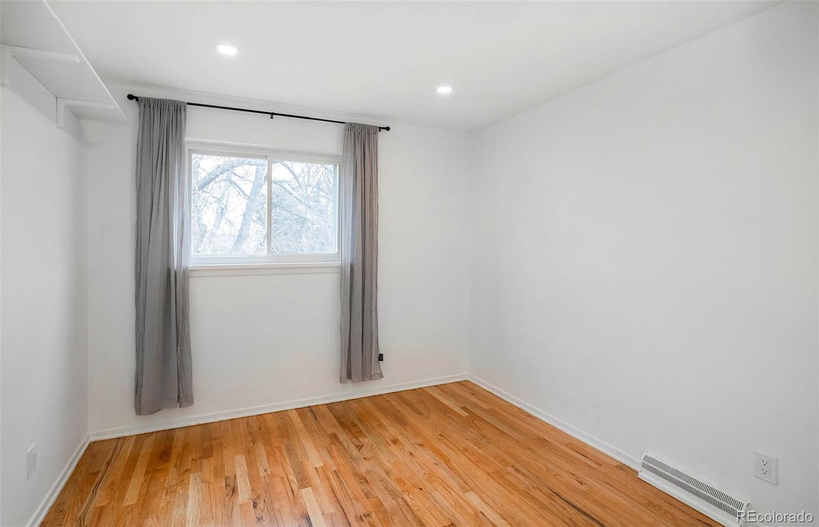 589 Newark Street Aurora, CO 80010 - Photo 22 of 40 Gallery Image 22
