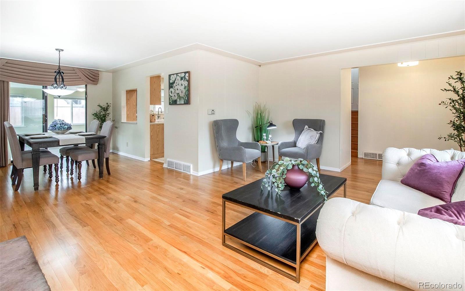 589 Newark Street Aurora, CO 80010 - Photo 5 of 40 Gallery Image 5