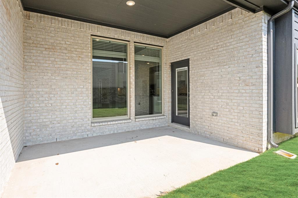 3512 Granite Rapids Road Mesquite, TX 75181 - Photo 37 of 40 a view of outdoor space and yard