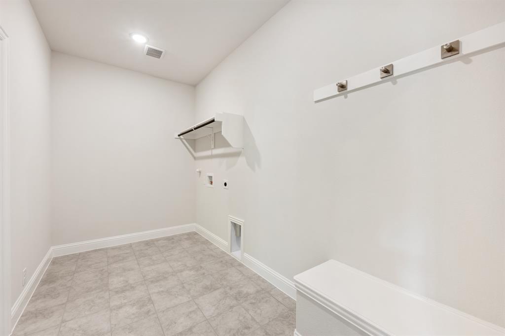 3512 Granite Rapids Road Mesquite, TX 75181 - Photo 8 of 40 a bathroom with a granite countertop toilet and a shower
