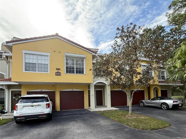 $1,950 | 4751 Travini Circle, Unit 4115, Sarasota, FL 34235