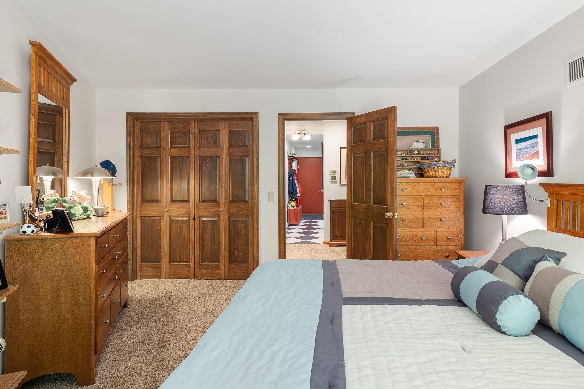 1833 East Hanley Road Mansfield, OH 44903 - Photo 46 of 94 36-int-bed-2-2