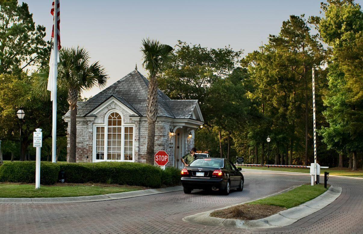3132 Sturbridge Road Mount Pleasant, SC 29466 - Photo 41 of 48 Gated