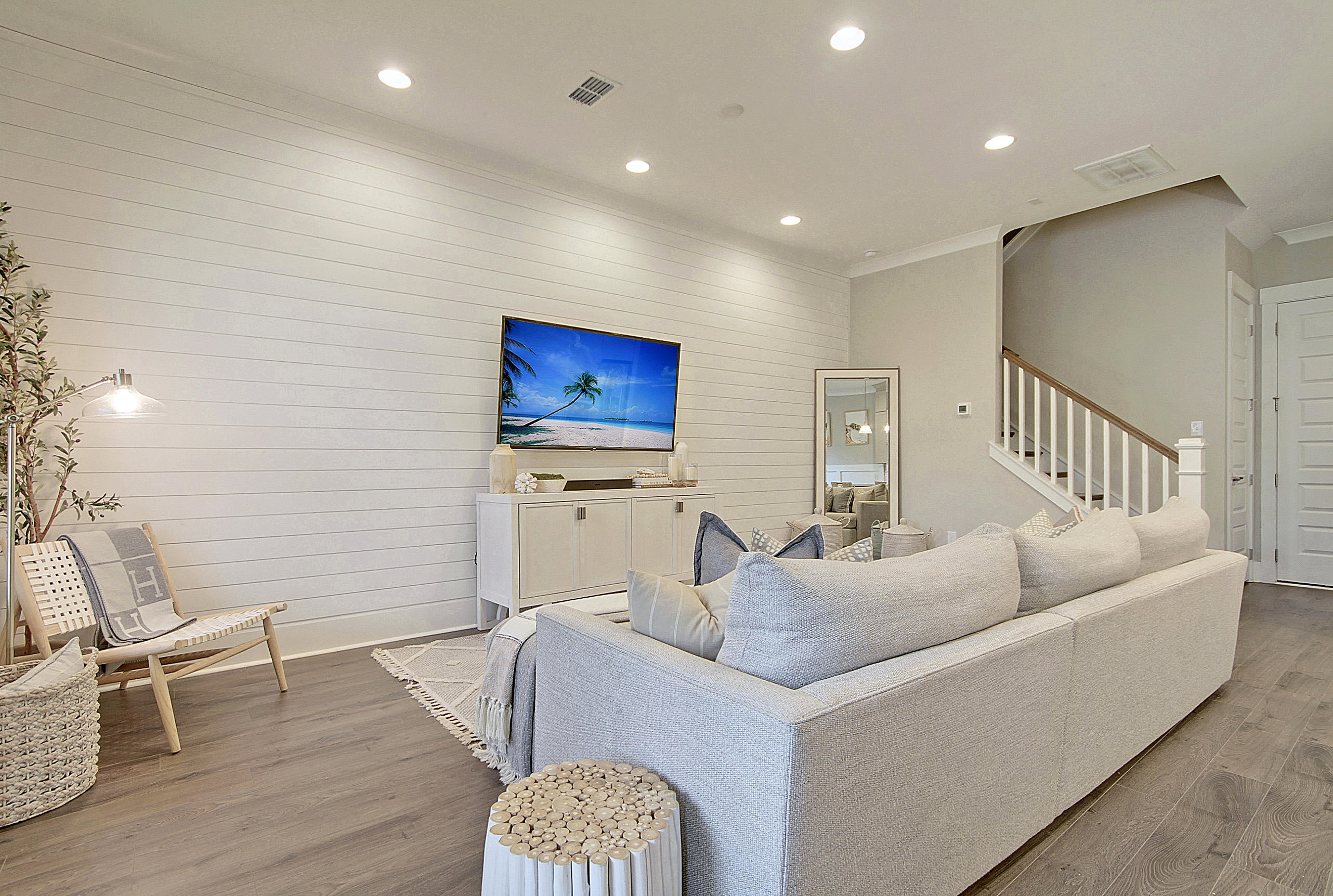 3132 Sturbridge Road Mount Pleasant, SC 29466 - Photo 9 of 48 Living Room