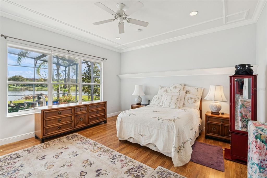 801 Glendora Road Kissimmee, FL 34759 - Photo 30 of 74 a bedroom with a large bed and a window