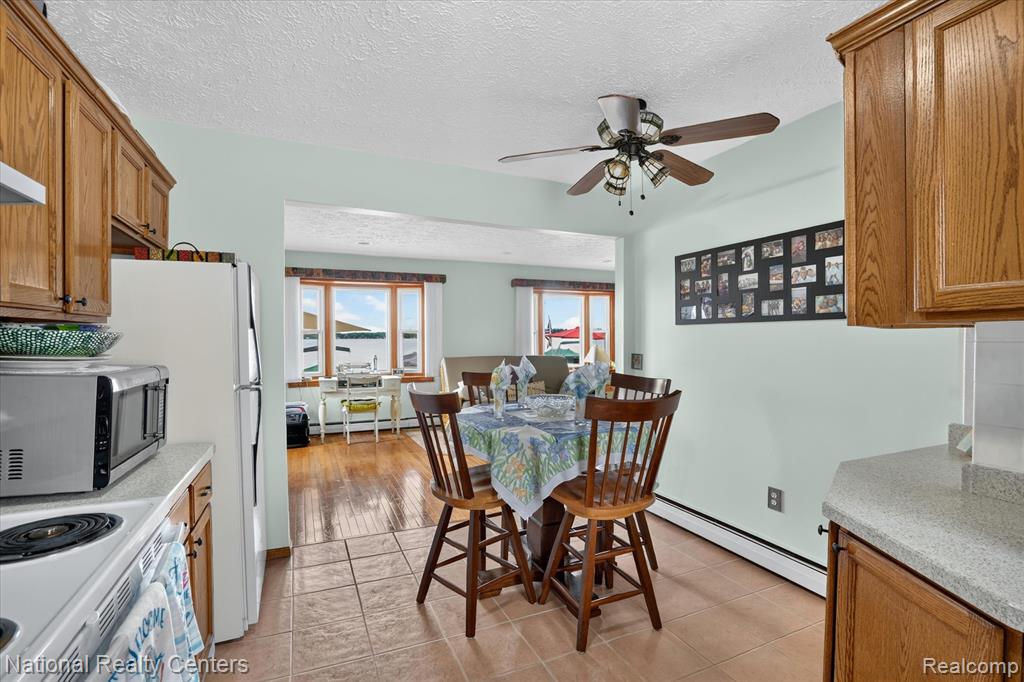 9450 Dexter-Pinckney Road Pinckney, MI 48169 - Photo 13 of 39