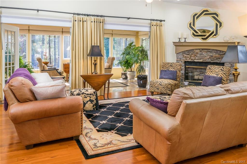 71 Bowman Ridge Road Hendersonville, NC 28739 - Photo 4 of 20