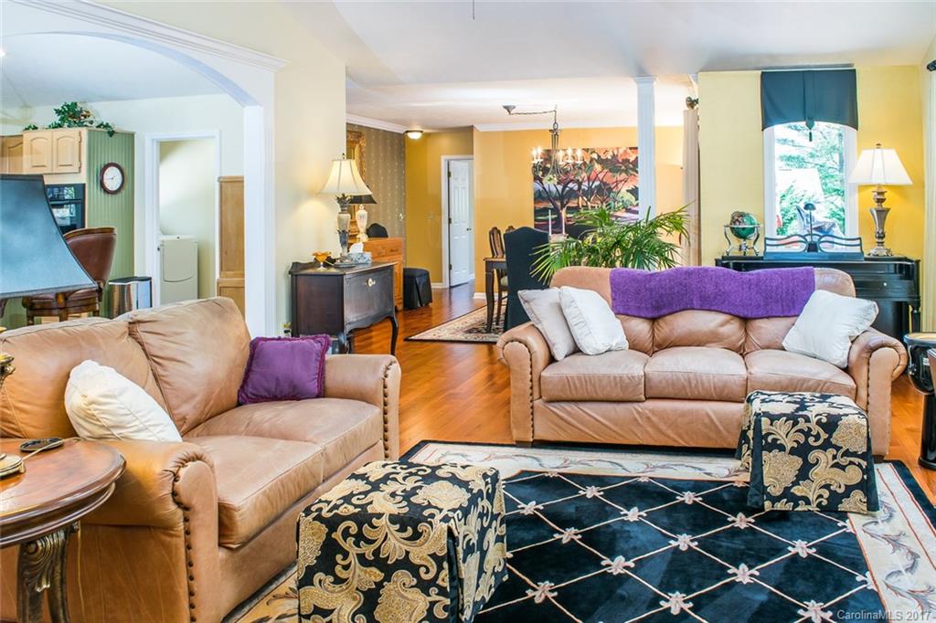 71 Bowman Ridge Road Hendersonville, NC 28739 - Photo 5 of 20