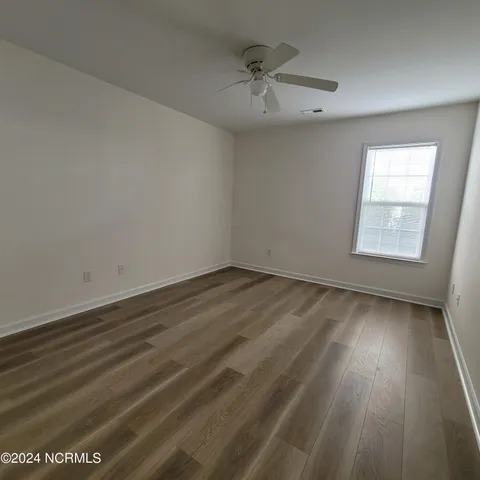 $2,400 | 426 Foxwood Lane, Wilmington, NC 28409