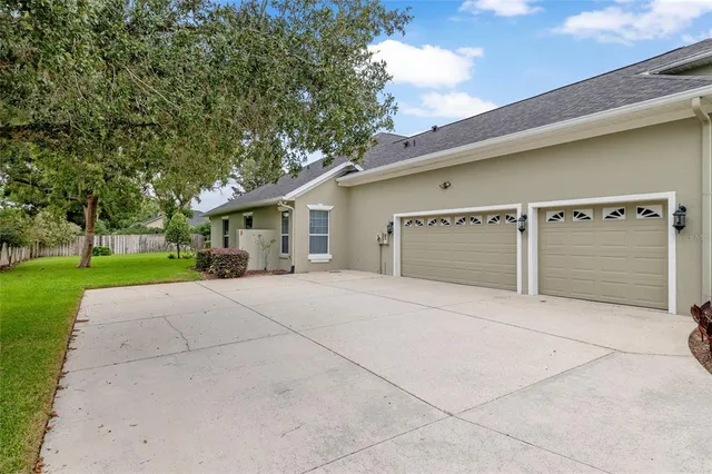 $679,000 | 4815 Southeast 12th Place, Ocala, FL 34471