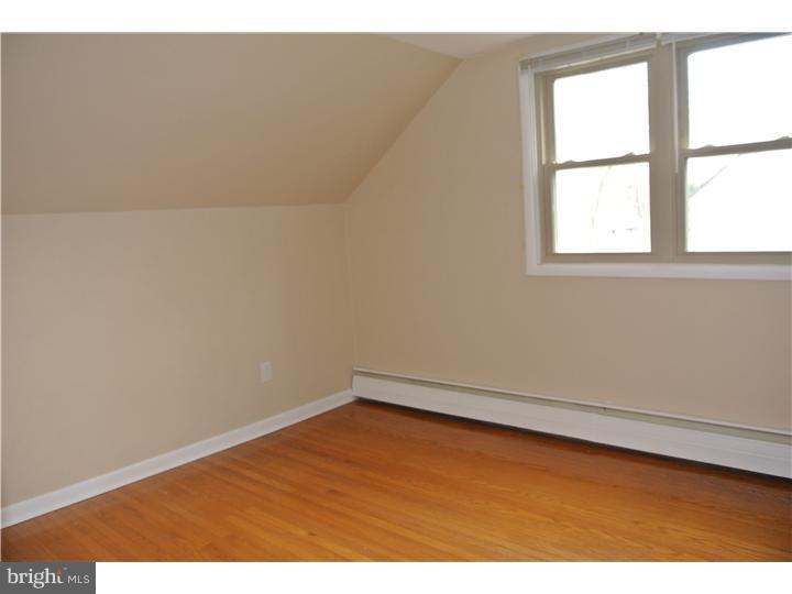 16 Woodview Road Malvern, PA 19355 - Photo 13 of 23 Bedroom 3