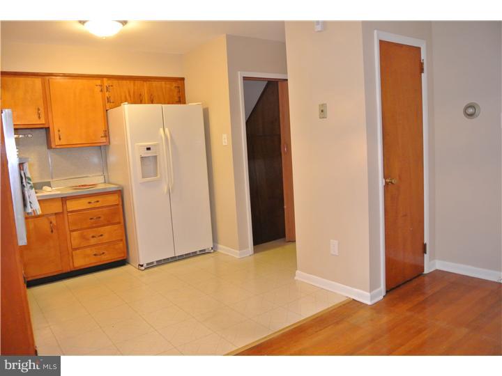 16 Woodview Road Malvern, PA 19355 - Photo 6 of 23 Kitchen