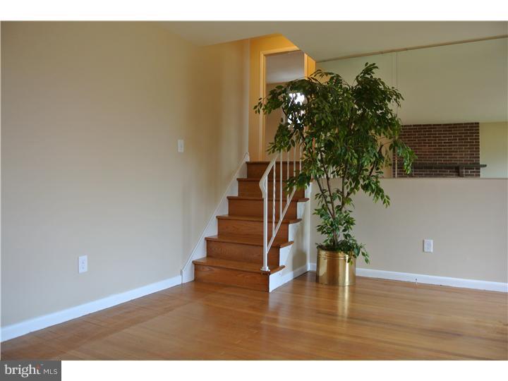 16 Woodview Road Malvern, PA 19355 - Photo 7 of 23 View