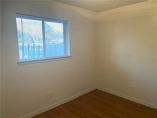 $1,000 | 908 Emile Street, Unit 12, Bastrop, TX 78602