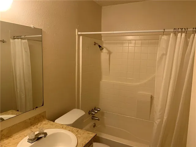 $1,000 | 908 Emile Street, Unit 12, Bastrop, TX 78602