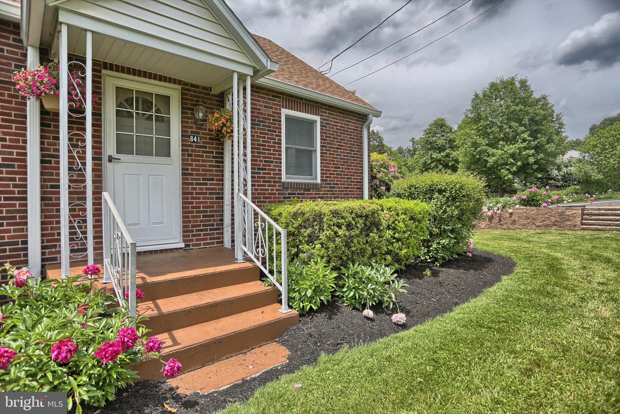 841 Lewisberry Road Lewisberry, PA 17339 - Photo 3 of 39 Gallery Image 3