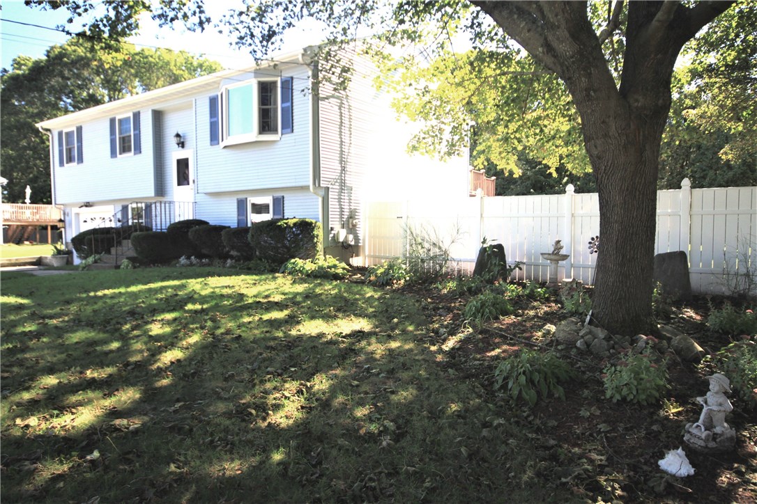7 Doris Street Coventry, RI 02816 - Photo 3 of 29 Gallery Image 3