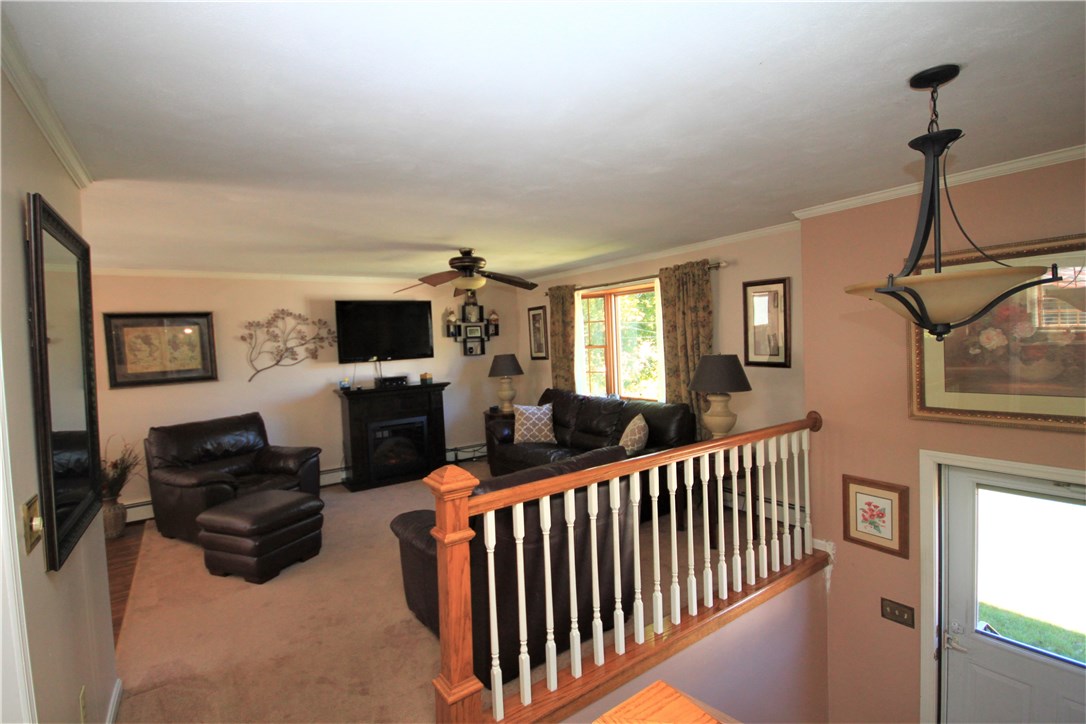 7 Doris Street Coventry, RI 02816 - Photo 5 of 29 Gallery Image 5