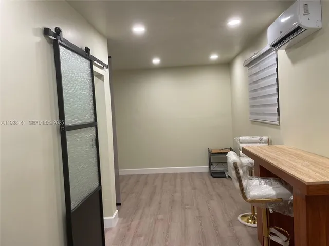 $1,000 | 14121 Kendale Lakes Boulevard, Unit 14121, Miami, FL 33183