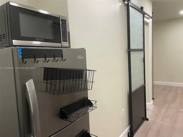 $1,000 | 14121 Kendale Lakes Boulevard, Unit 14121, Miami, FL 33183