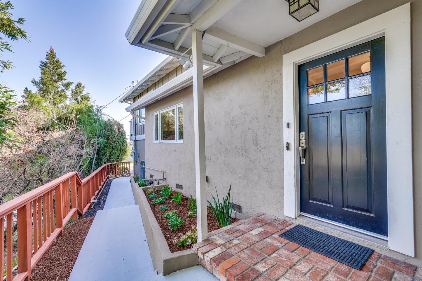 10741 Santa Lucia Road Cupertino, CA 95014 - Photo 4 of 45