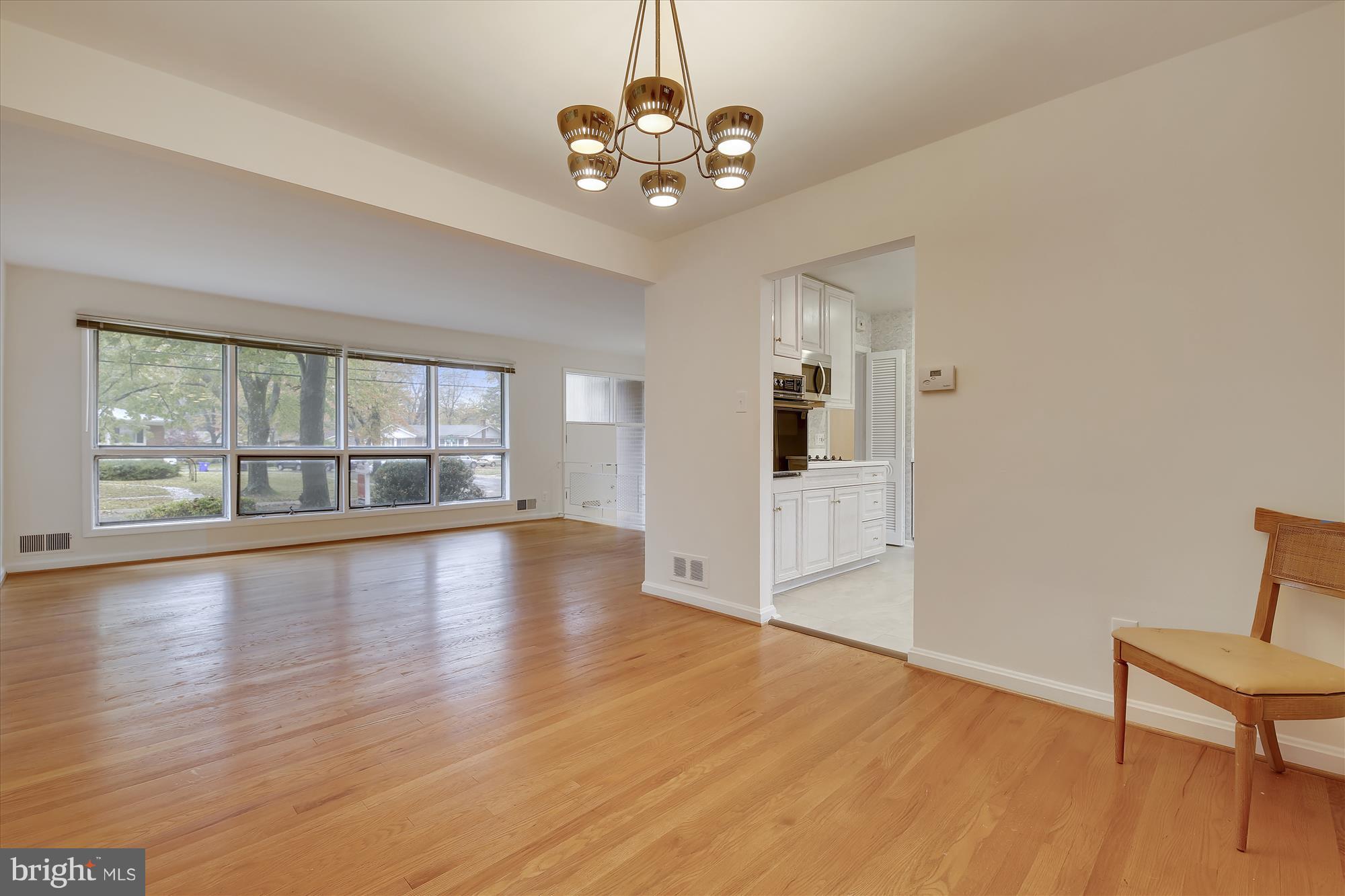 1900 Ladd Street Silver Spring, MD 20902 - Photo 8 of 36 Dining With Plenty of Room To Extend Table