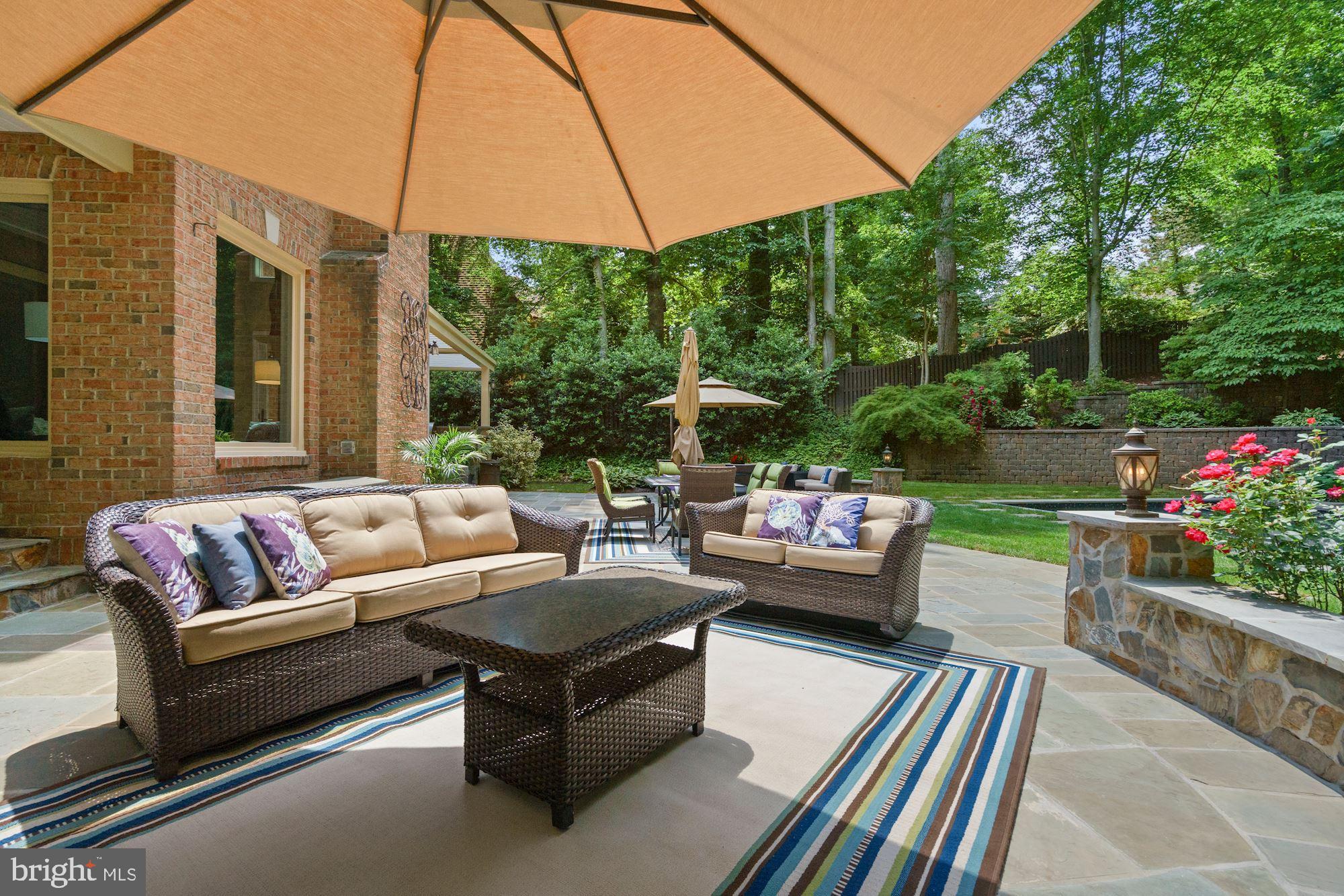 624 Live Oak Drive McLean, VA 22101 - Photo 13 of 87