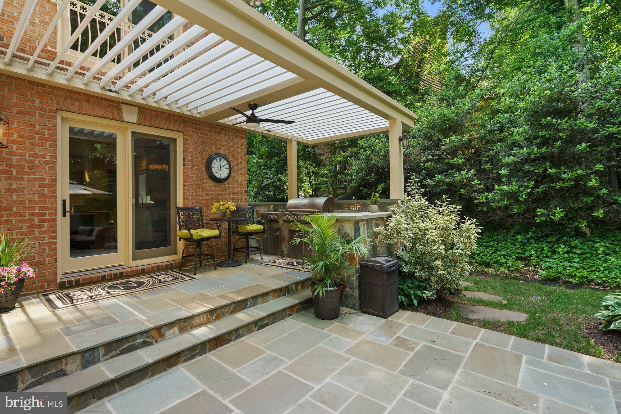 624 Live Oak Drive McLean, VA 22101 - Photo 15 of 87