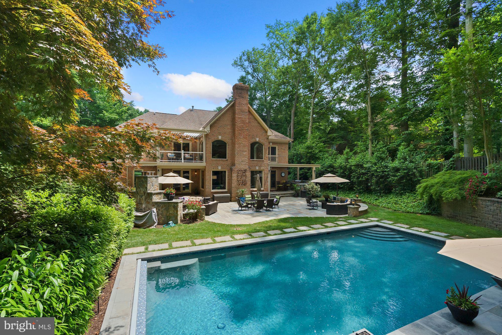 624 Live Oak Drive McLean, VA 22101 - Photo 2 of 87