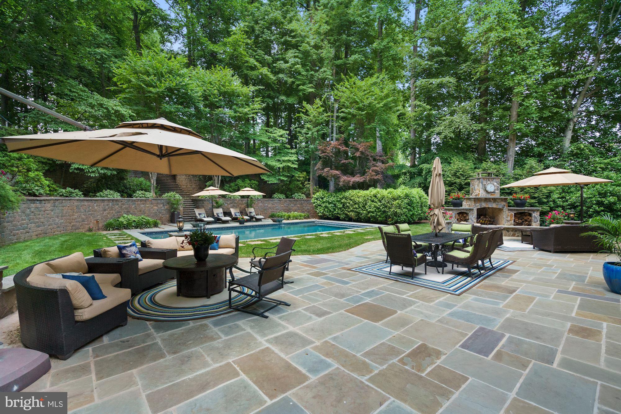 624 Live Oak Drive McLean, VA 22101 - Photo 10 of 87