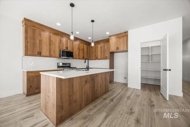 $450,500 | 2161 Austin, Fruitland, ID 83619