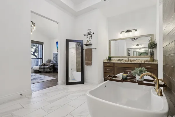 $975,000 | 3831 Escalera Pass, Bulverde, TX 78163