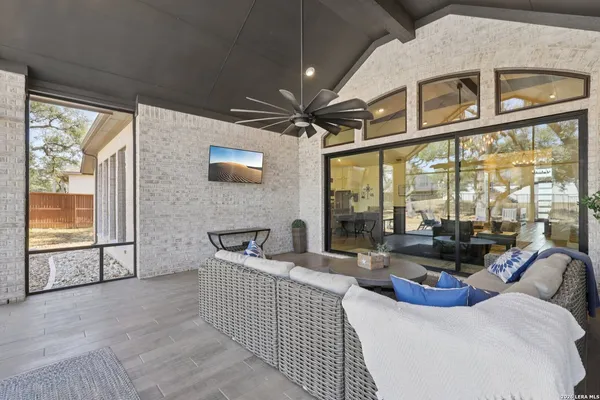 $975,000 | 3831 Escalera Pass, Bulverde, TX 78163