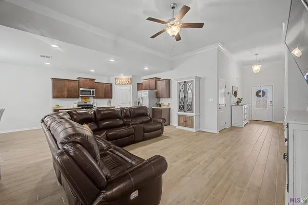 $294,000 | 8875 Tatler Street, Denham Springs, LA 70706