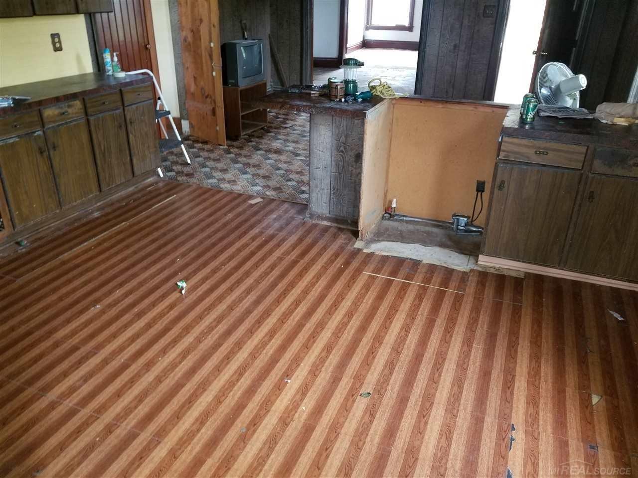6090 Peck Road Croswell, MI 48422 - Photo 13 of 23